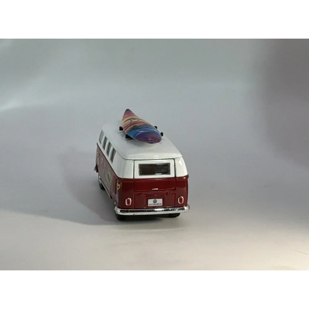 Kinsmart 1962 Volkswagen Classical Red Bus w/ Surfboard  1/32 Scale Love & Peace